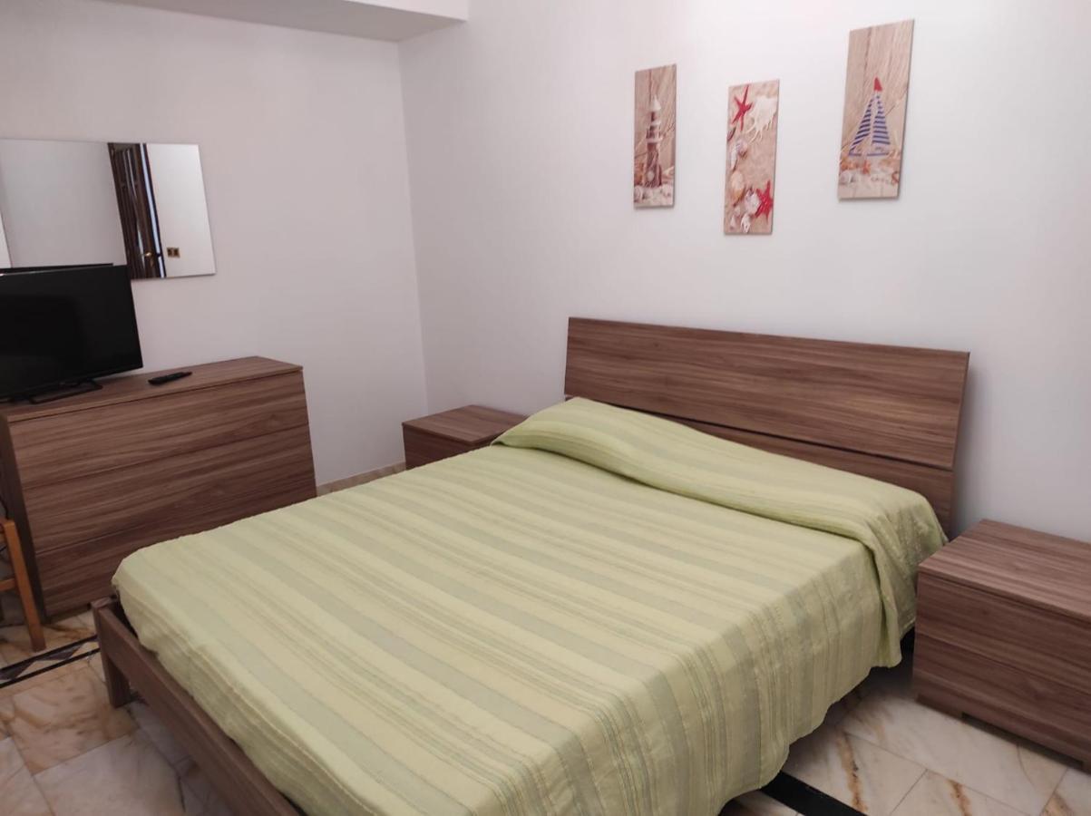 Appartamento Da Pippo e Nunzia SantʼAlessio Siculo Esterno foto